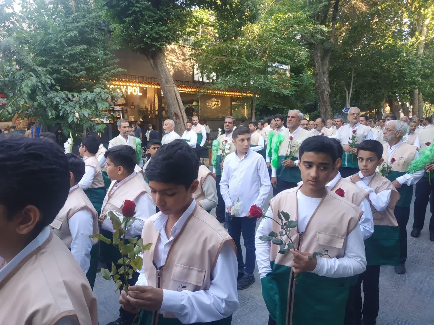 جشن باشکوه میلاد امام رضا(ع) در میدان نقش جهان اصفهان برگزار شد  
